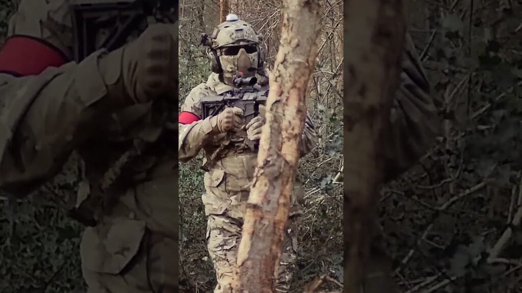 Ghillie In Plain Site Of Enemy Without Them Realising