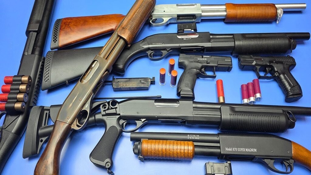 Airsoft Pump Shotgun in Action - How Strong is an Airsoft Pump Shotgun !?