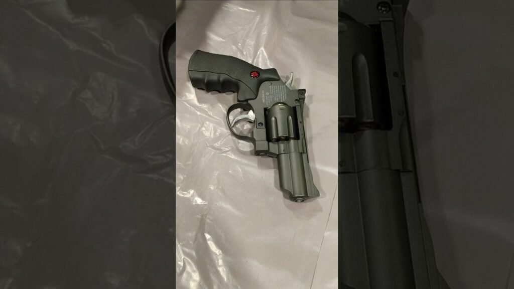 Crossman SRN357 Co2 Revolver #airsoft #airsoftgun #revolver357 #revolver38 #snr357 #shorts