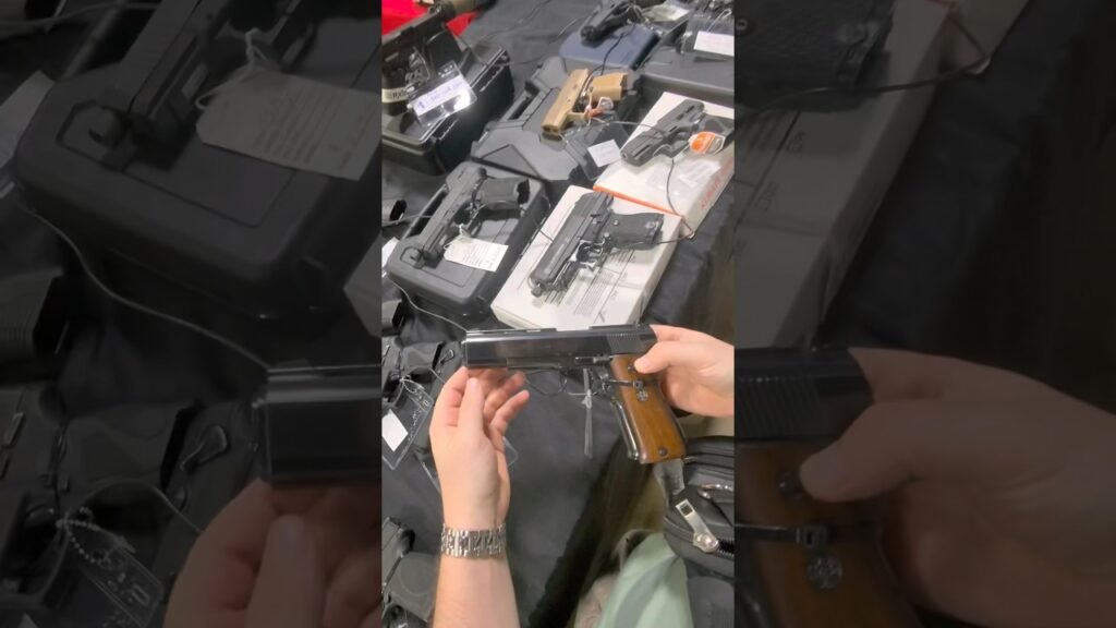 Whose A Fan Of The Wooden Grips? #airsoft #shorts